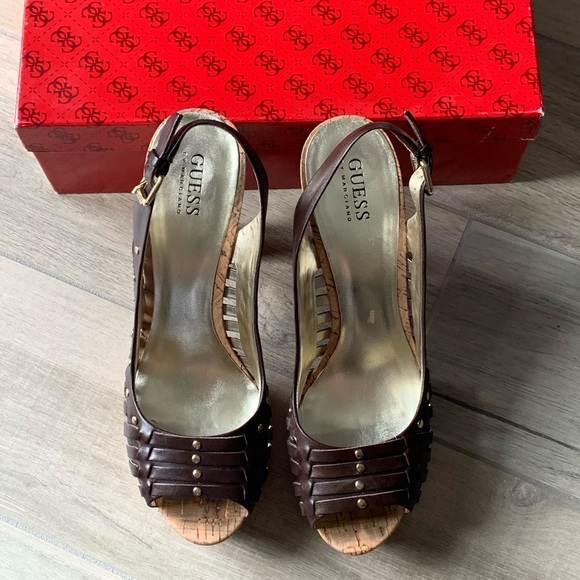 Guess GW Jarrett Cork Heels - Picture 5 of 6